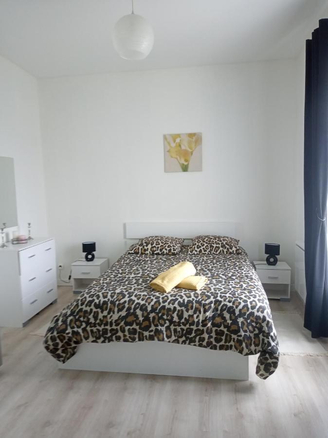 Апартаменти Duplex Agreable Et Calme Шато-Тьєррі Екстер'єр фото